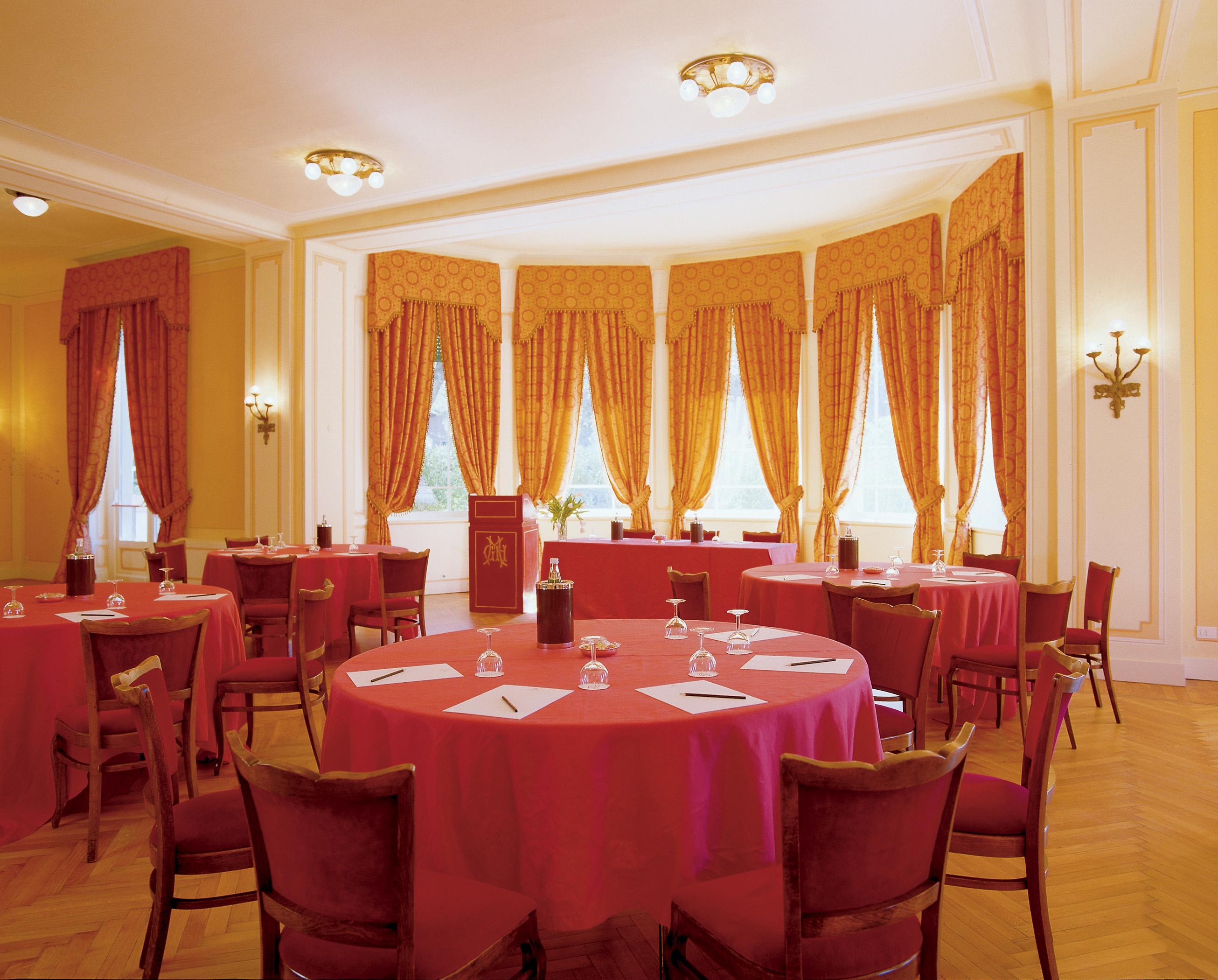 Grand Hotel Majestic Verbania Instalações foto